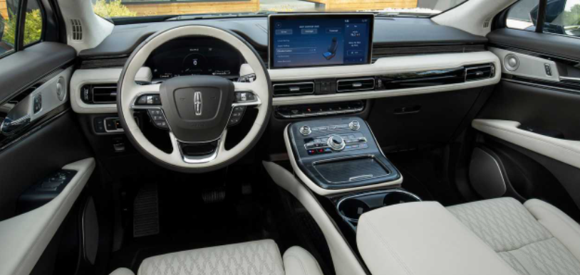 Lincoln Nautilus 2024